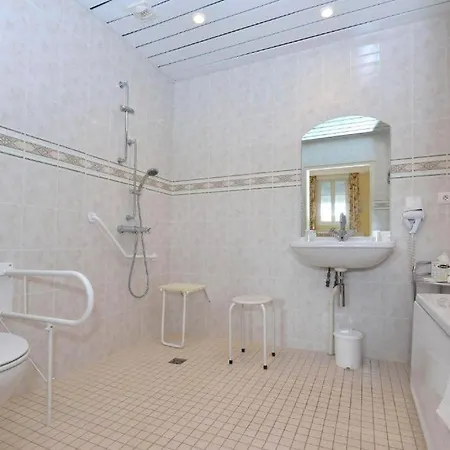 호텔 Castel Jeanson 3*