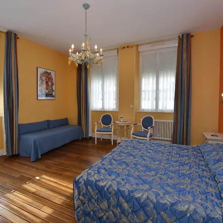 Castel Jeanson Ξενοδοχείο