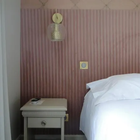Ξενοδοχείο Castel Jeanson 3*