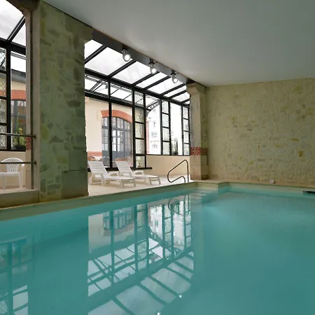 Castel Jeanson 3*