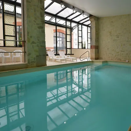 Hotel Castel Jeanson 3*