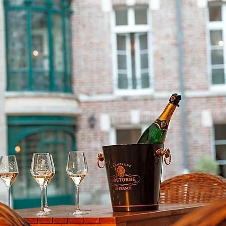 Castel Jeanson Ay-Champagne