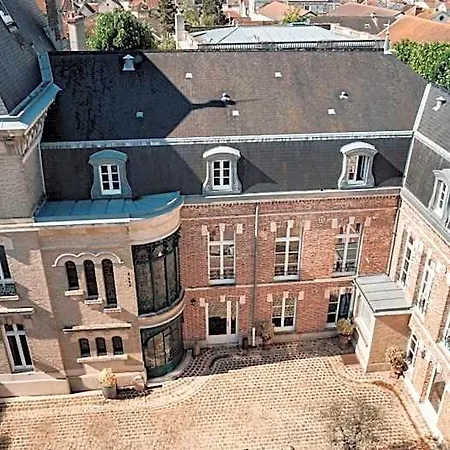 Castel Jeanson Ay-Champagne