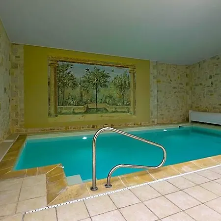 Castel Jeanson Hotel