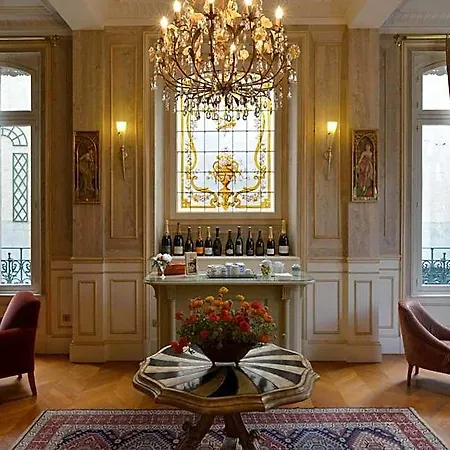 Castel Jeanson 3*