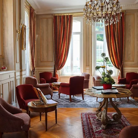Castel Jeanson Hotel