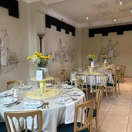 Hotel Castel Jeanson 3*